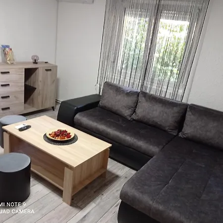 7 Days Premium 2 * Szabadka